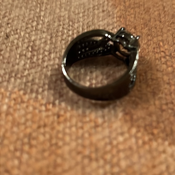 New! Pink cubic zirconia ring, size 6.5 - Picture 3 of 4